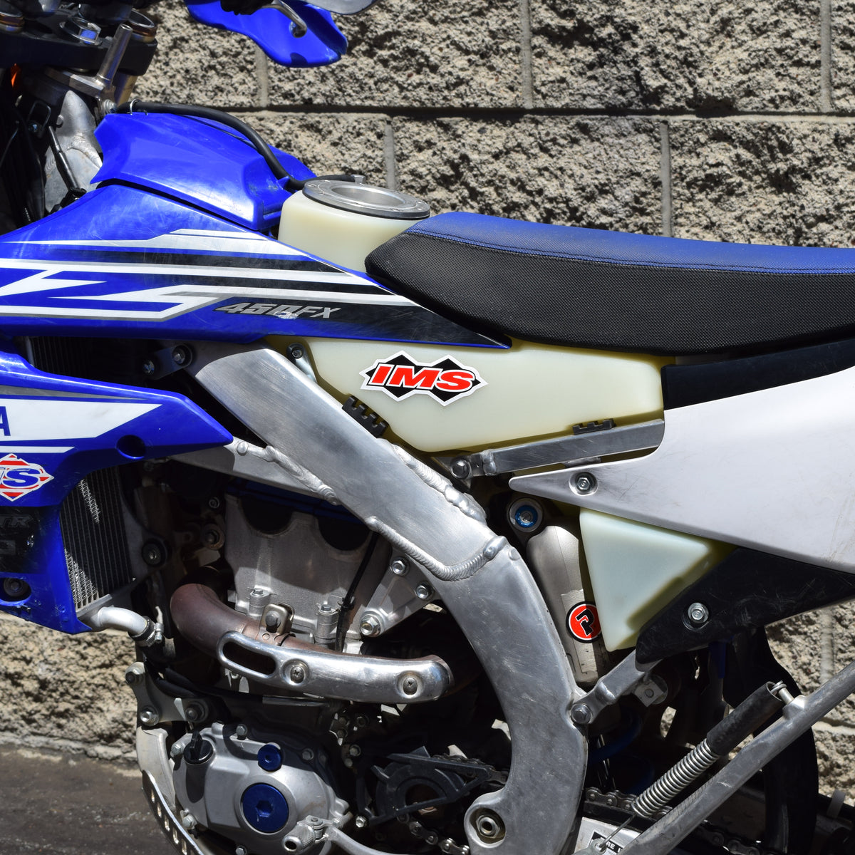 Wr450f on sale gas tank